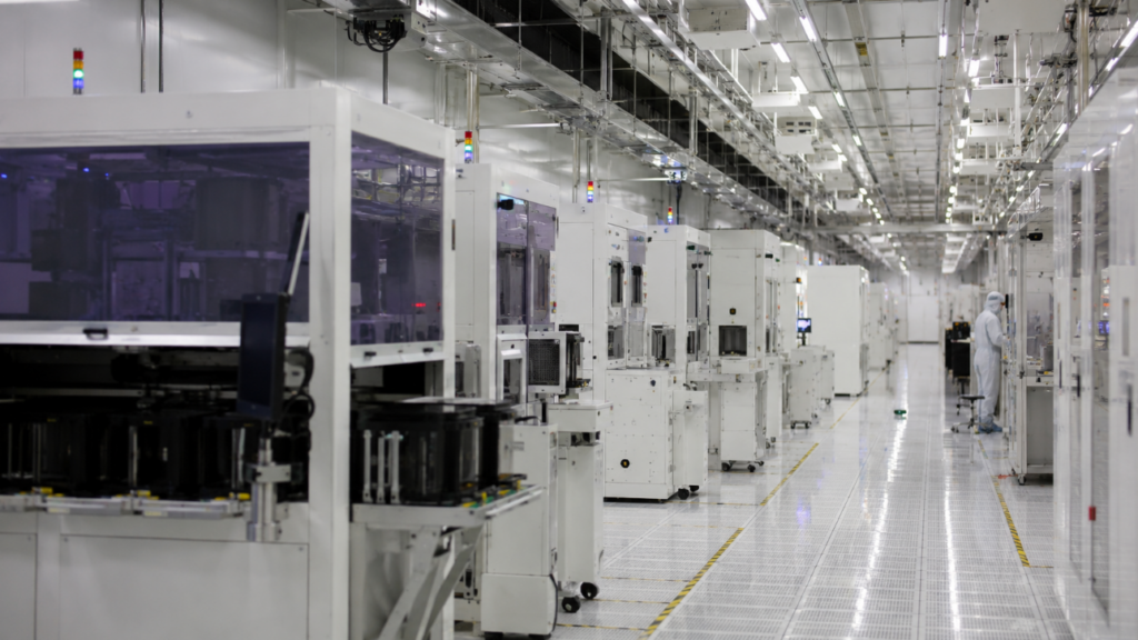 semiconductor wafer equipment for the crowd
