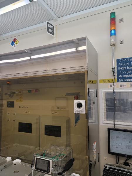 Centura II DPS enclosure in a semiconductor cleanroom
